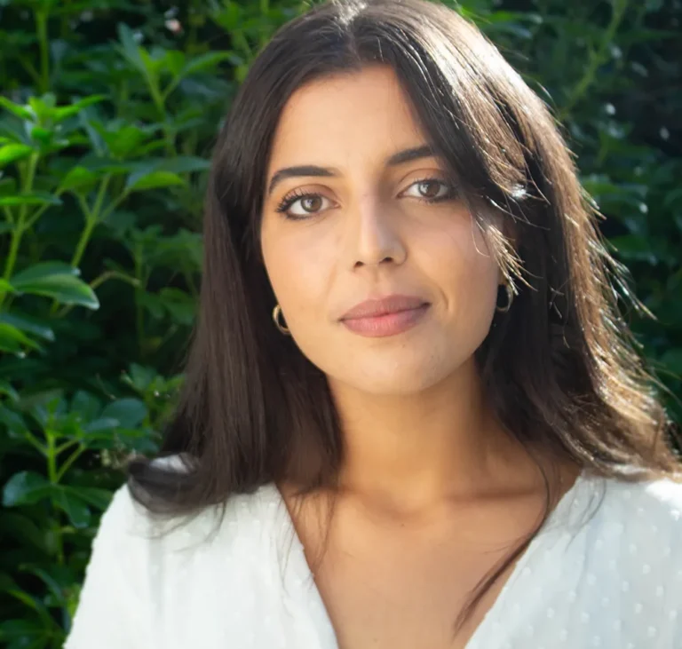 eyJrZXkiOiJzdGF0aWMvbWVkaWEvYXZhdGFycy9ZYXNtaW5lIGZvciB3ZWItMi5qcGcifQ==