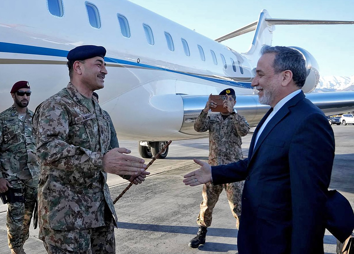 IRAN-PAKISTAN-US-ISRAEL-WAR-DIPLOMACY