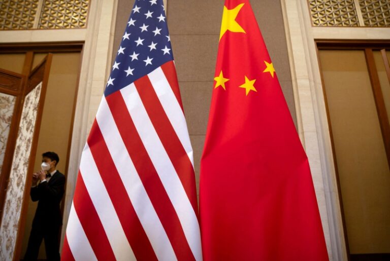 usa-china flags